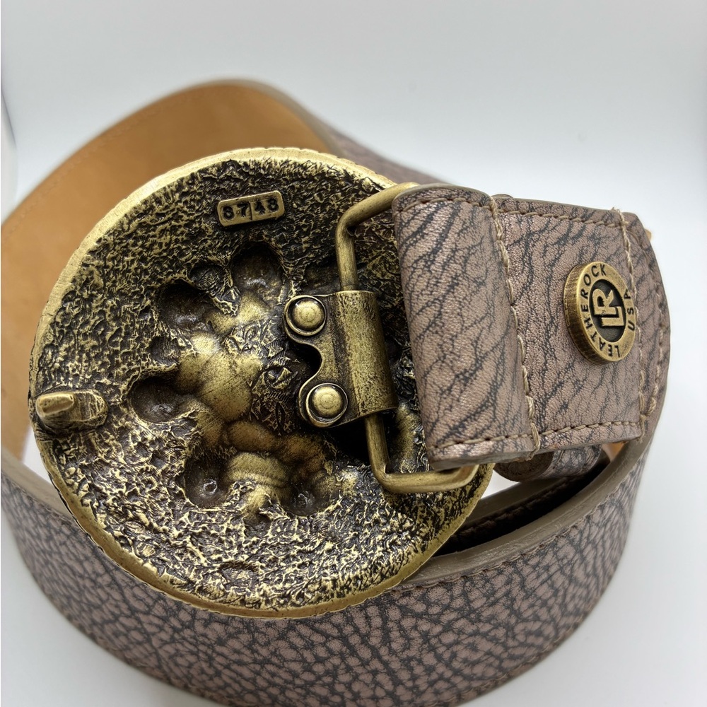 Women’s leatherrock Round Medallion Buckle Brown Belt - Picture 2 of 5